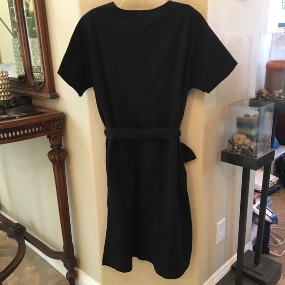 NWT~CAARA Black Oversized Dress w/ Tie Size Small - Picture 7 of 7